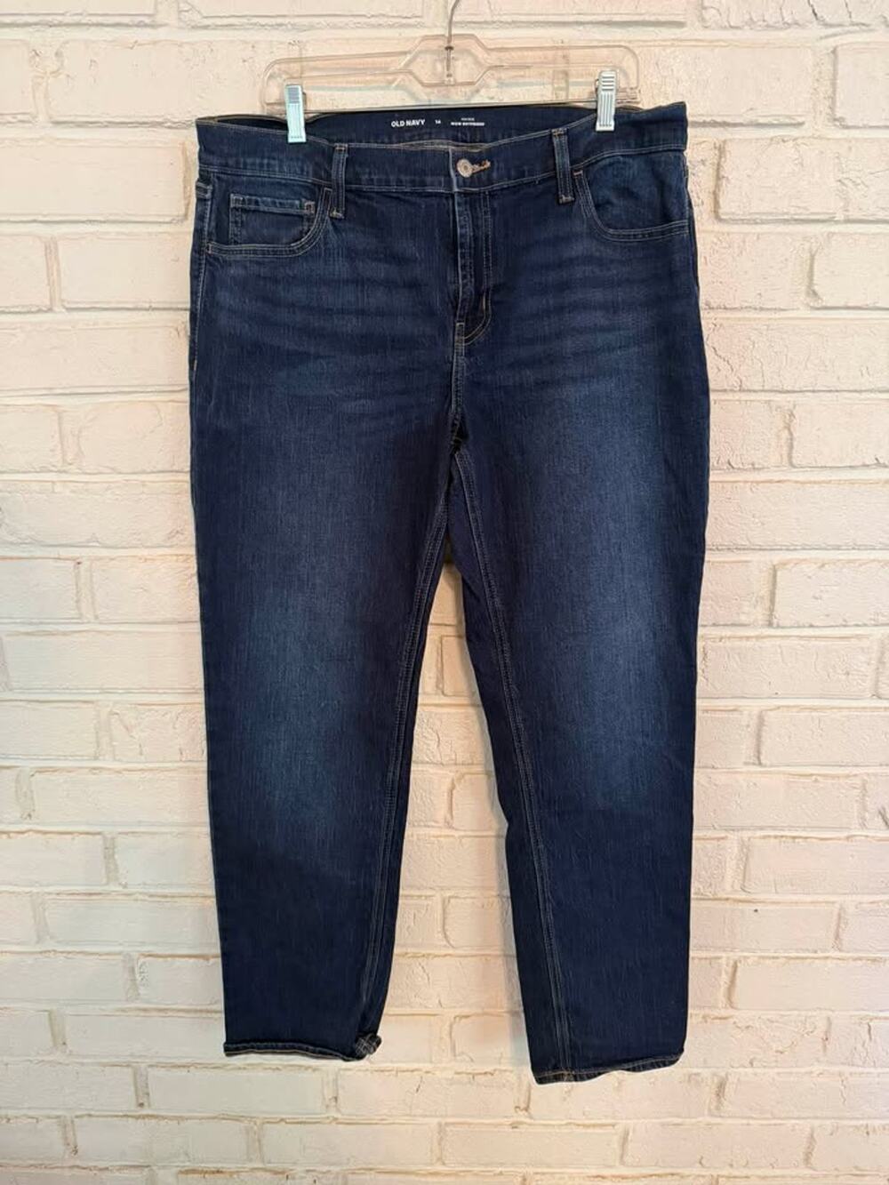 Old Navy Mid-Rise Wow Boyfriend Jeans Size 14